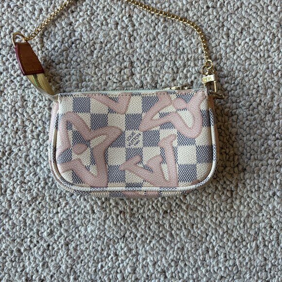 Louis Vuitton Damier Azur Pochette - Picture 2 of 14